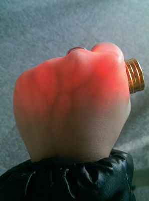 Алюминий портативного васкулярного локатора вены искателя вены Венипунктуре репроектора ультракрасного золотой